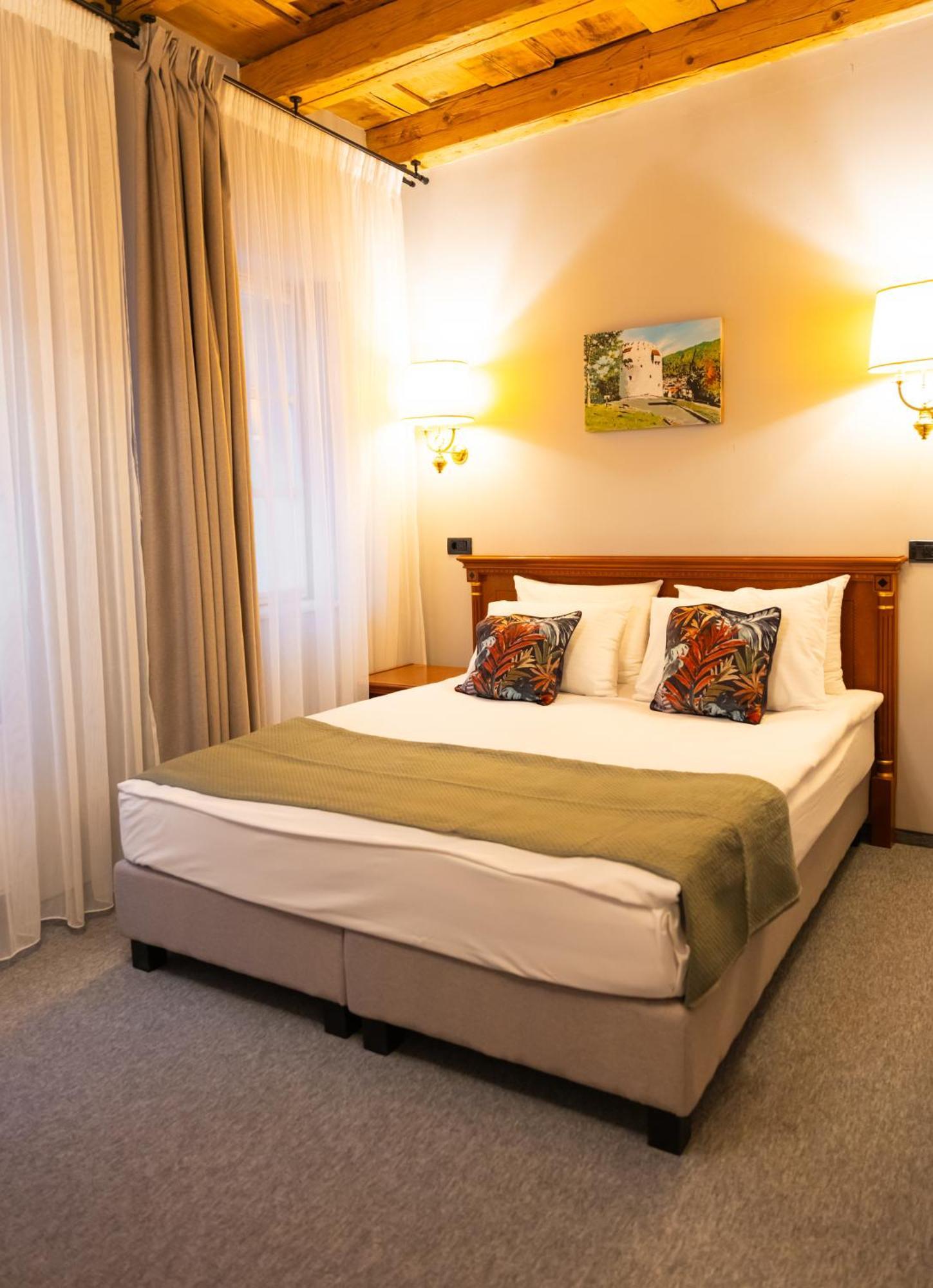 Epic Rooms Brasov Bagian luar foto